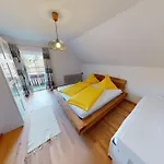 Apartementhaus Schoendorfer * Strobl